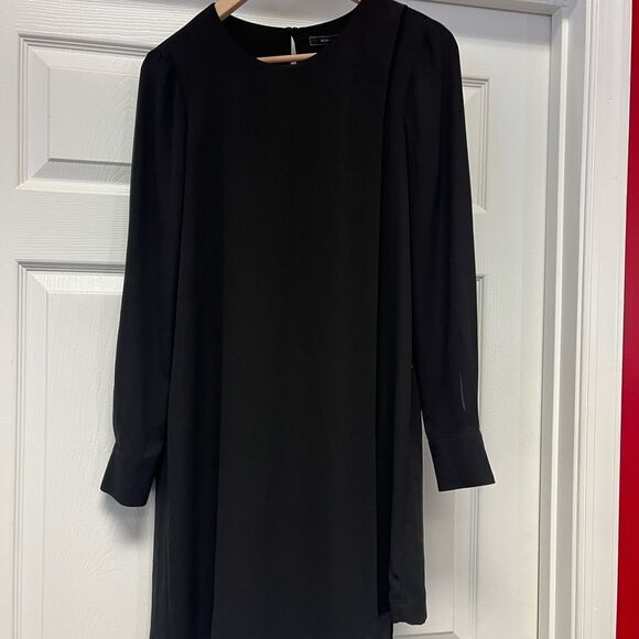 BCBGMaxAxria Little Black Drape Sheath Dress sz XS EUC - Picture 3 of 8